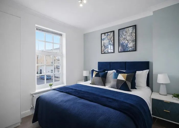 Semesterbostad Lovely 4 Bedroom House In - Sleeps 10 York